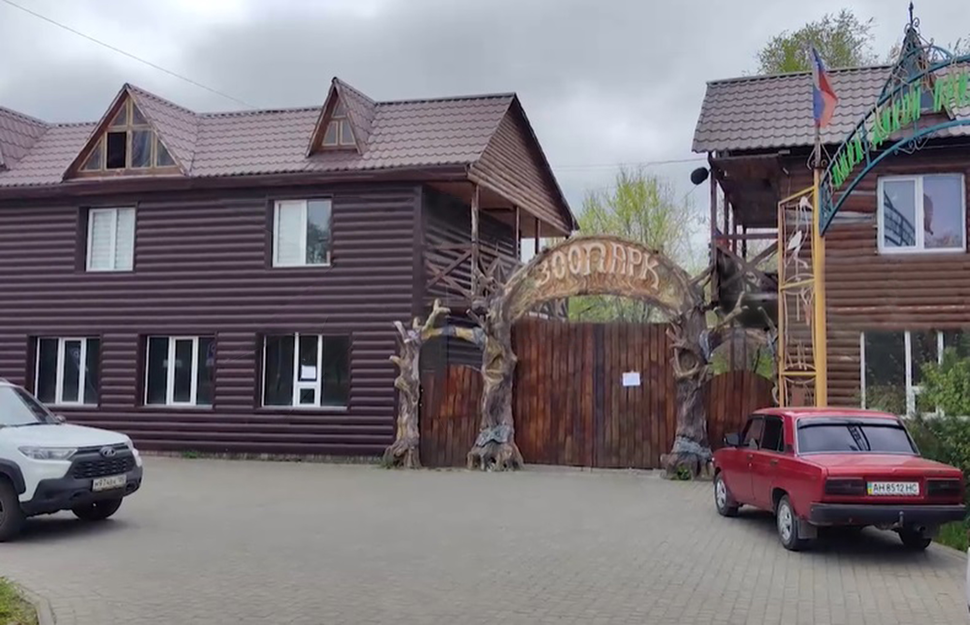 Picture shows the Mariupol Zoo, undated. A tiger attacked an employee. Note: Image is a screenshot from video. Mariupol Zoo