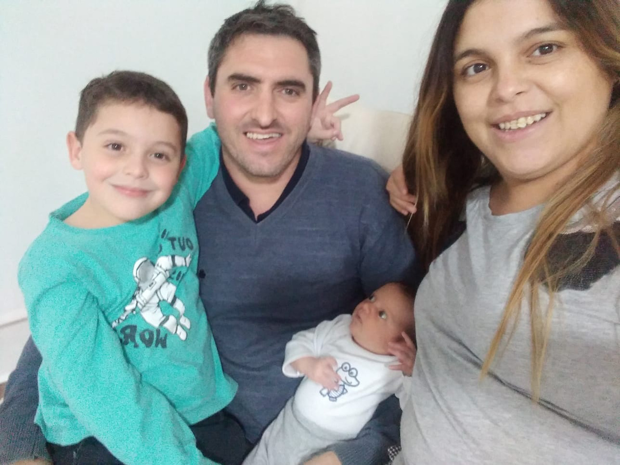 Picture shows Rocío Villarreal y Fernando Dellarciprete with children, undated. He stabbed her to death, killed their children and committed suicide in Tres Arroyos, Argentina. Note: Private photo taken from social media. Rocío Villarreal y Fernando Dellarciprete with children