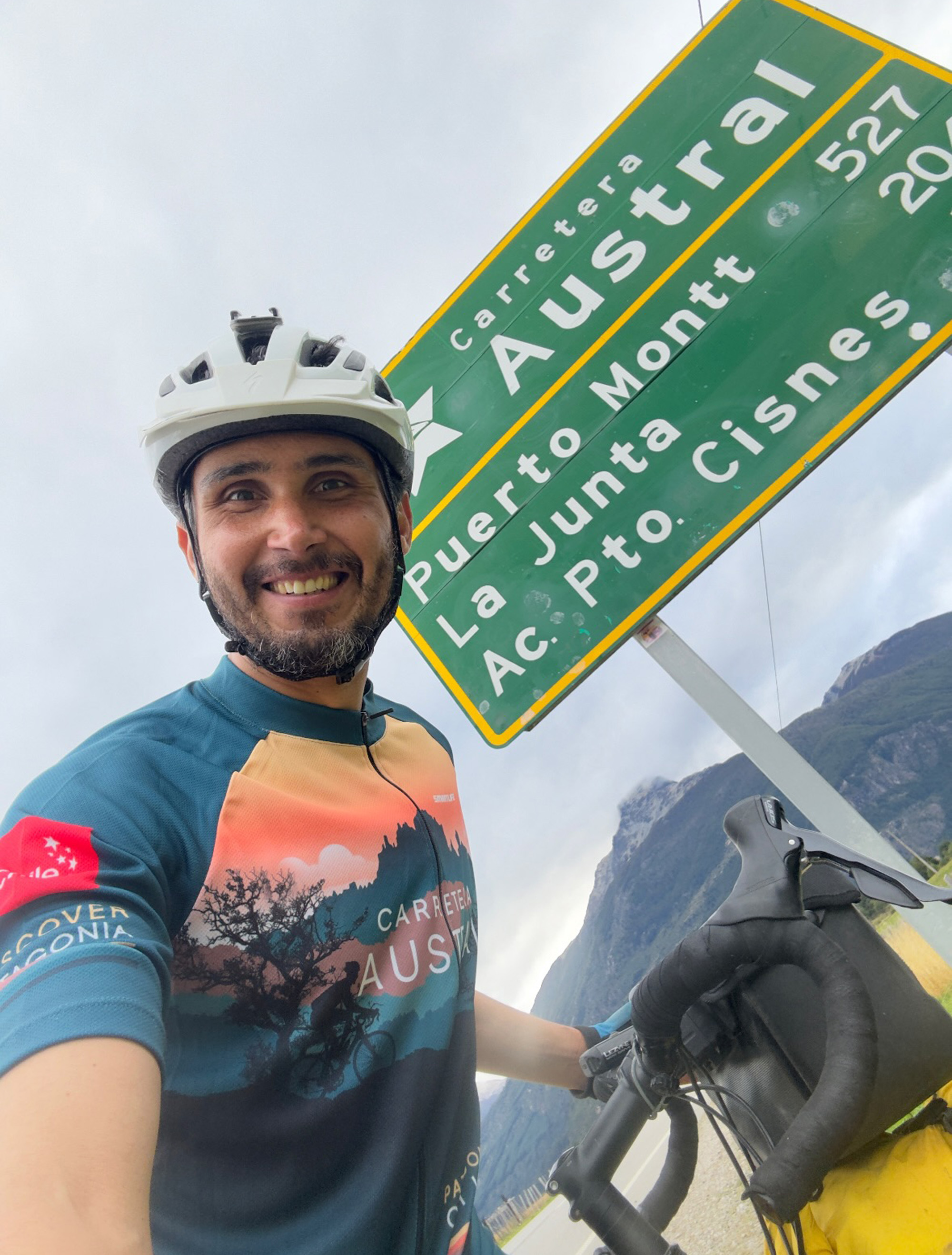 National Geography photographer Edson Vandeira Costa poses in undated photo. He and two other climbers were found dead on the Artesonraju mountain in Peru on 22 June, 2025. Note: Private photo from local media. Edson Vandeira Costa