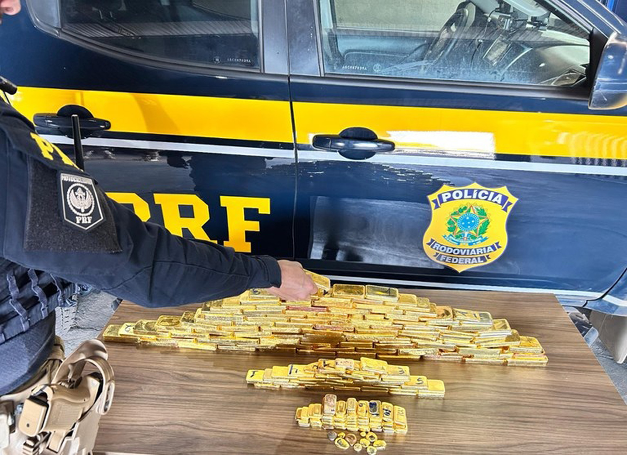 over 100 solid gold bars seized