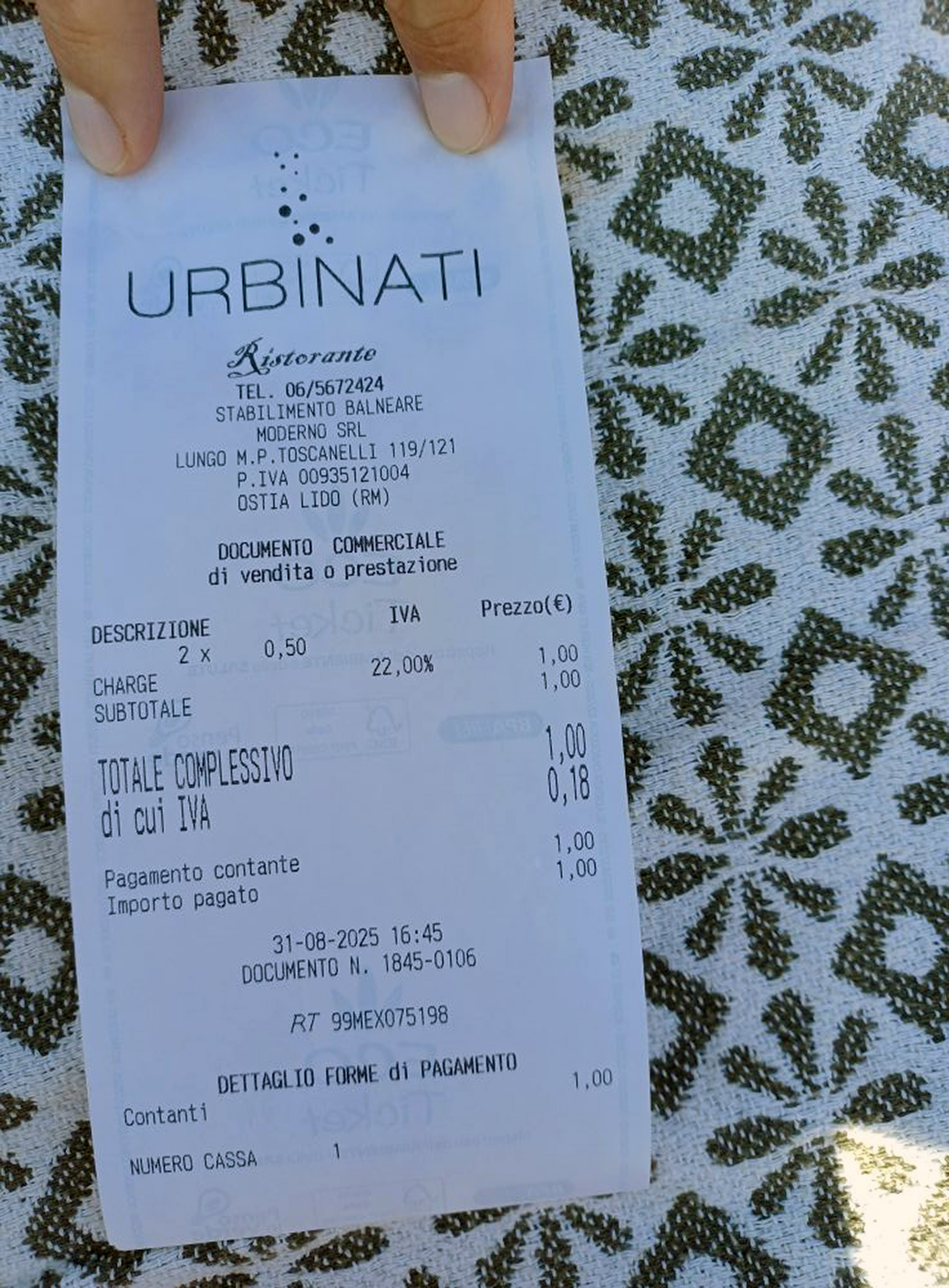 Receipt shows EUR 1 charge for charging a customer's phone in Ostia, Italy, on 31 August 2025. The customer called it "rock bottom". Note: Private photo taken from social media. Ostia