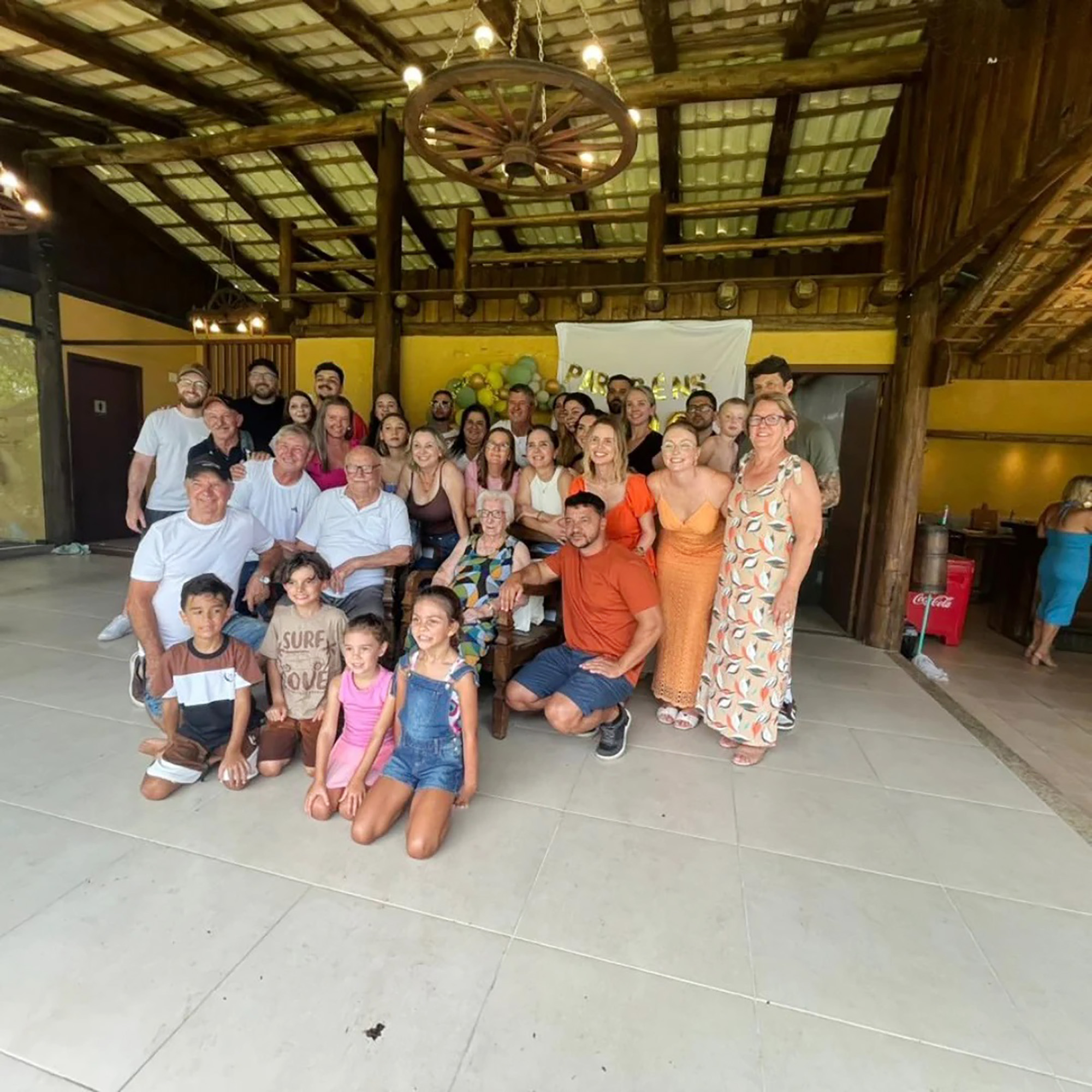 Paulo Huller and Ernestina Walter Huller with family