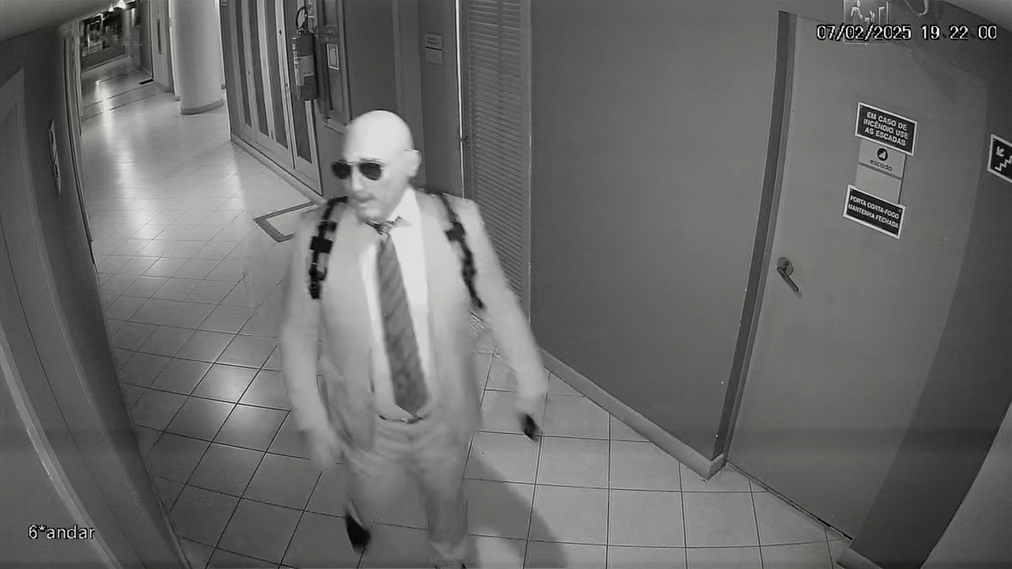 Video shows the 'movie theft' in Niteroi, Rio de Janeiro, Brazil, Feb. 7, 2025. The person responsible for the robbery was criminal lawyer Luis Mauricio Martins Galda. 1747412214384-91bm73gm.jpg