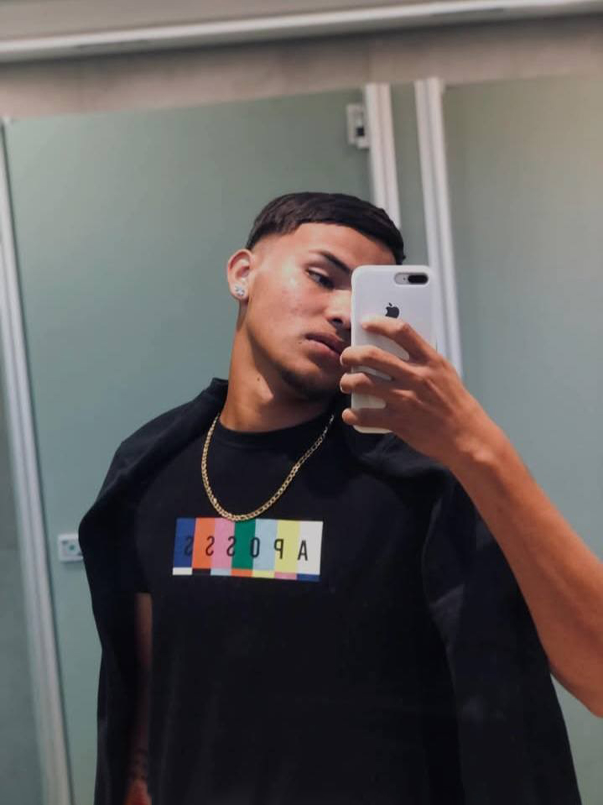 Ezequias Junior Vieira dos Santos, 19, poses in undated photo. He was killed in Manaus, Brazil, on May 22, 2025. Note: Private photo taken from social media. (Newsflash/NX) 1748018327128-ntuzmpm9.jpg